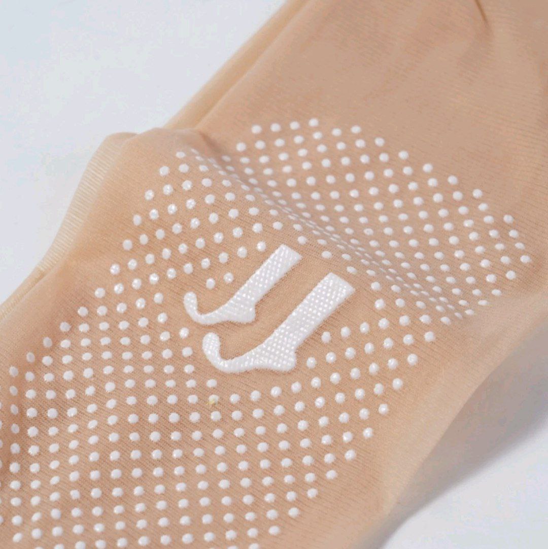 Invisible Sock Design 4